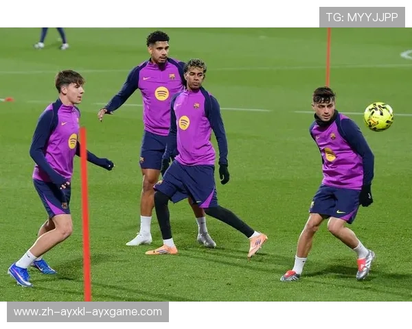 足球顶夸克研究在足球运动员极限体能训练中的借鉴 足球顶夸克研究在足球运动员极限体能训练中的借鉴